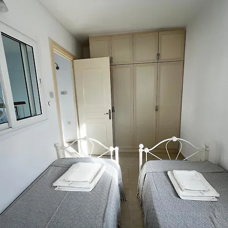 Beach Townhouse In A Quiet Area With Large Pool And Sea View Apartment