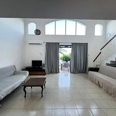 Beach Townhouse In A Quiet Area With Large Pool And Sea View Kalogrea